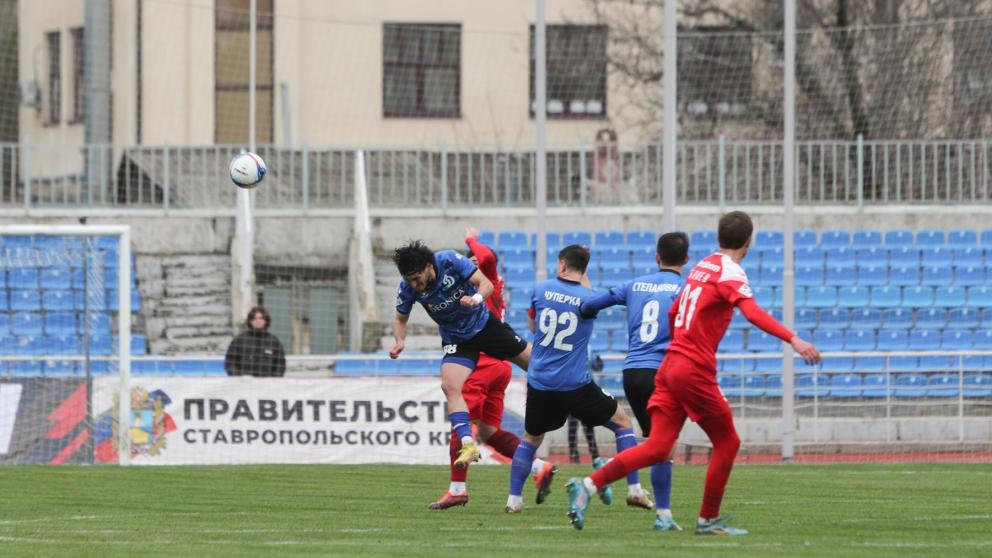 Футболисты ставропольского «Динамо» отпраздновали успех в Нальчике