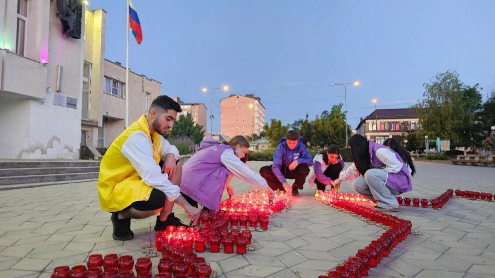 Огненную инсталляцию к монументу «Родина-мать зовет!» готовят в Предгорье ко Дню Победы