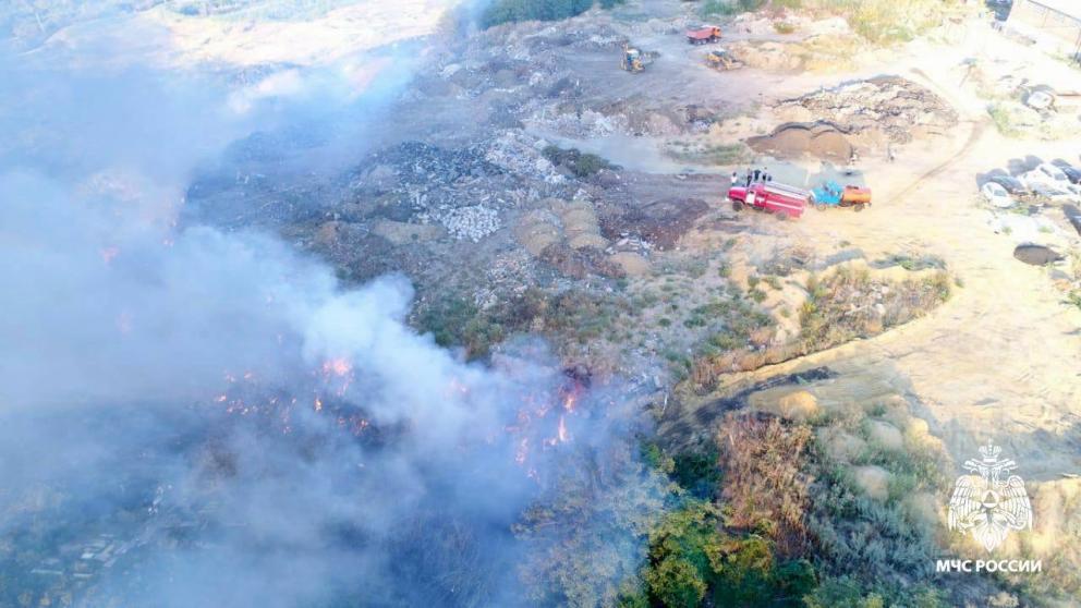 Пожар в районе Старомарьевского шоссе локализован на 20 гектарах