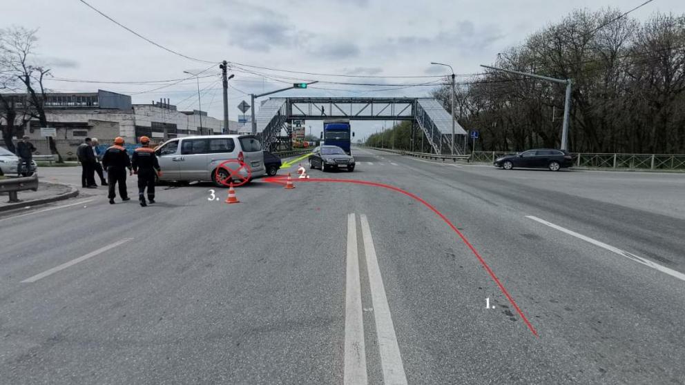 В Невинномысске в ДТП на трассе пострадала пассажирка легковушки