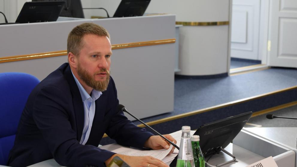 Об использование бюджетных средств при капремонте и строительстве школ говорили депутаты Ставрополья