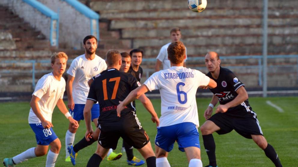 Ставропольские футболисты в Кисловодске уступили махачкалинским одноклубникам