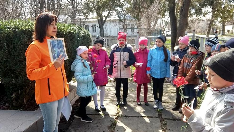 Библиотекари Невинномысска вносят вклад в патриотическое воспитание юных горожан