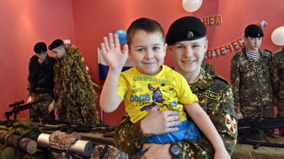 Ставропольские кадеты-ермоловцы побывали в подшефном детском саду