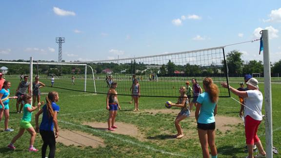 В селе Александровском провели Спартакиаду оздоровительных лагерей