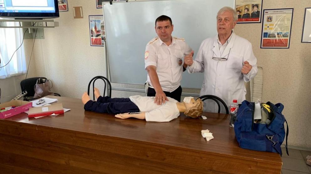 Автоинспекторов учили спасать жертв ДТП в Невинномысске