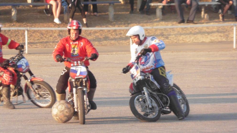 Ипатовские мотоболисты в Подмосковье разобрались с соперниками из Краснодарского края