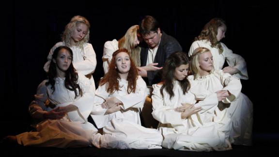 Театр-студия «Слово» в Ставрополе представил премьеру «С-ума-шествие»