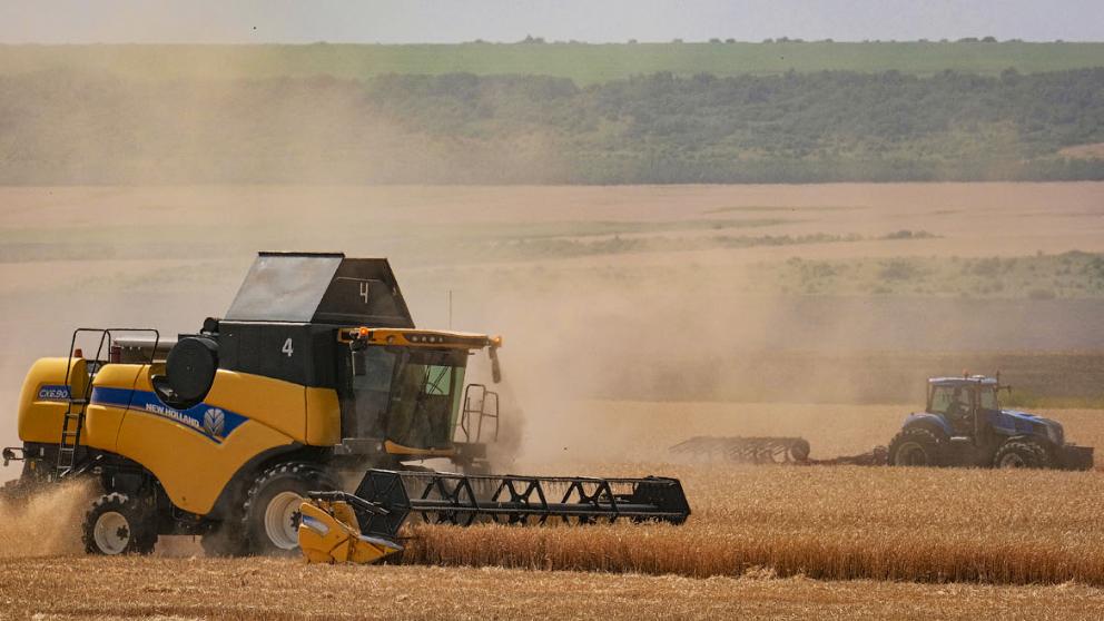 Нынешняя жатва радует фермеров Андроповского округа