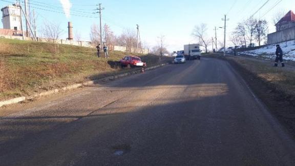 В Невинномысске супруги получили травмы в автоаварии