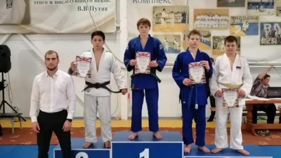 Команда дзюдоистов из Кисловодска собрала пять наград Первенства края