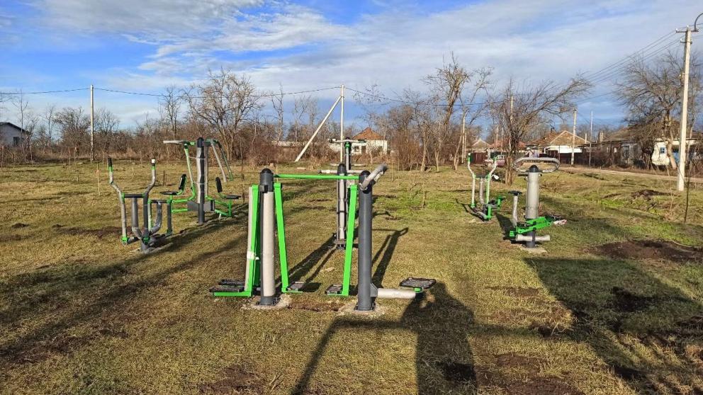 В посёлке Кировского округа Ставрополья установили тренажёры