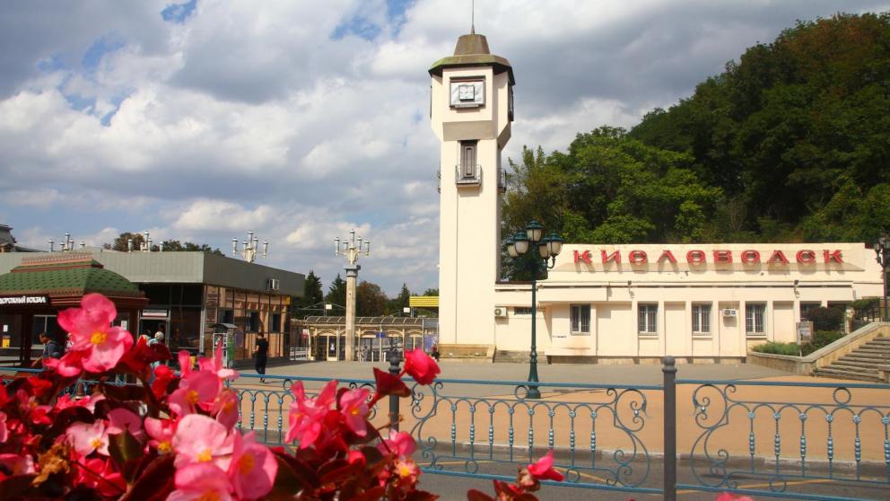 В Кисловодске ввели дополнительные рейсы к кладбищу