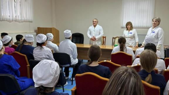 В Предгорном округе к работе приступили 10 молодых медиков