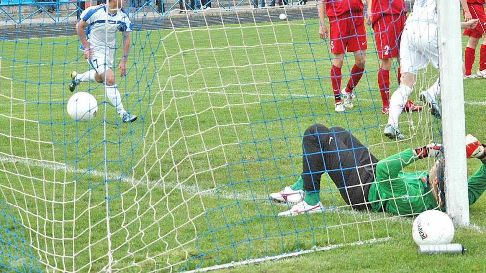 Лидеры первенства Ставрополья по футболу продолжили победное шествие