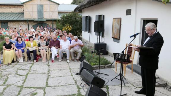 Вечер памяти поэта Михаила Лермонтова в Пятигорске собрал более 500 человек