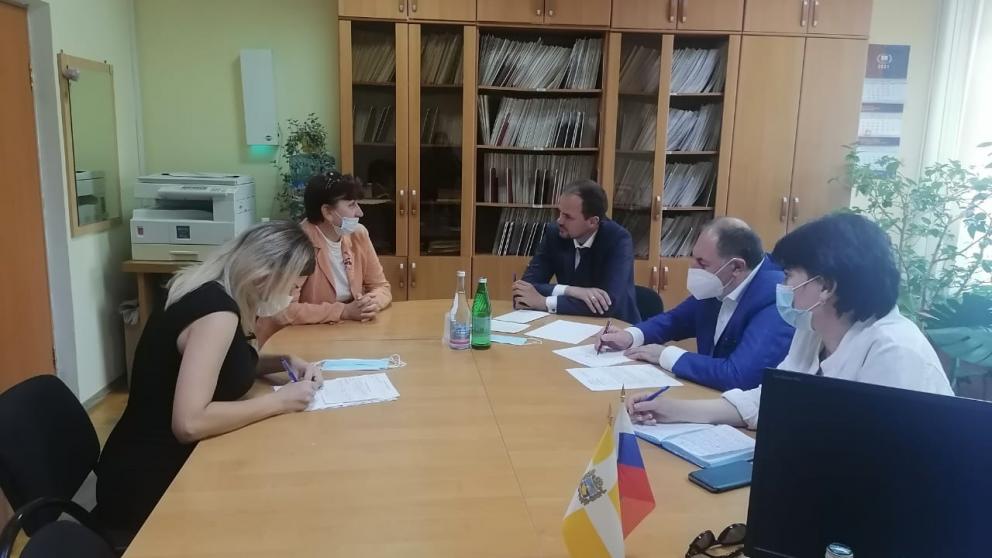 Министр физкультуры и спорта Ставрополья провёл прием в Кисловодске