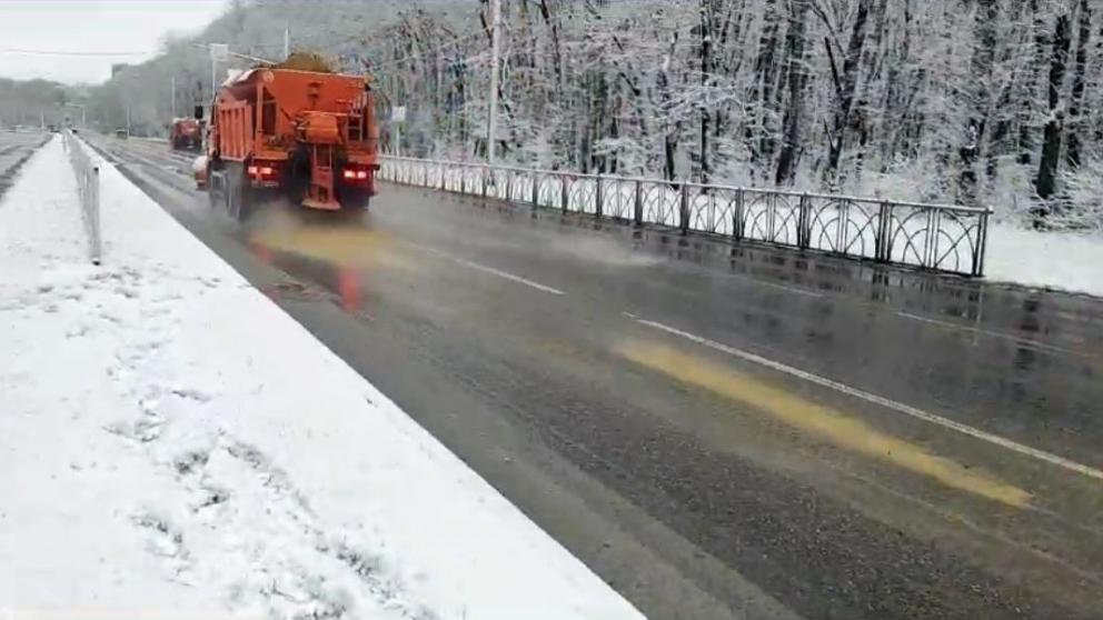 Коммунальные службы Ставрополя перешли в режим повышенной готовности
