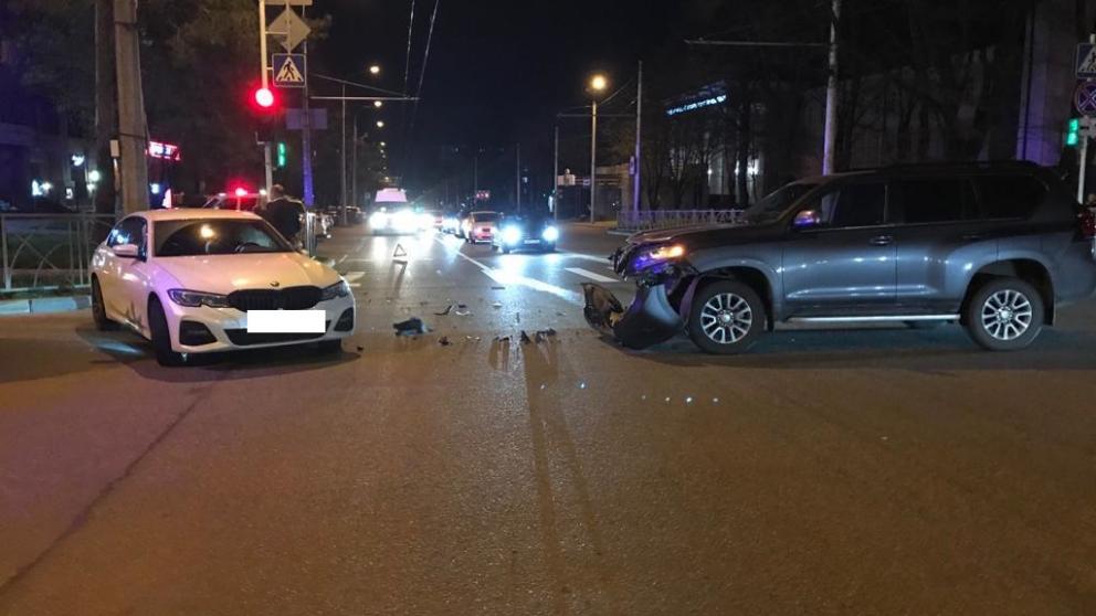 Из-за столкновения с внедорожником 21-летний ставрополец сломал плечо