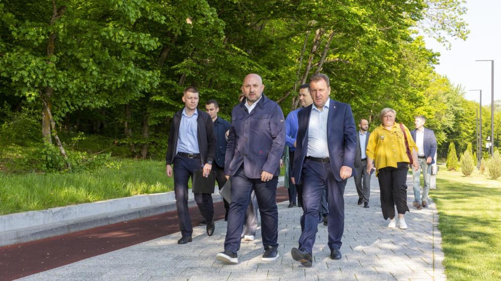 Мэр Ставрополя проверил готовность городского водоёма к началу купального сезона