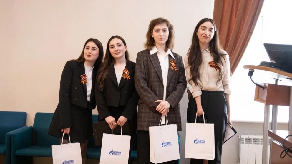 Студенты СКФУ стали первыми в России в сфере рекламы и связей с общественностью