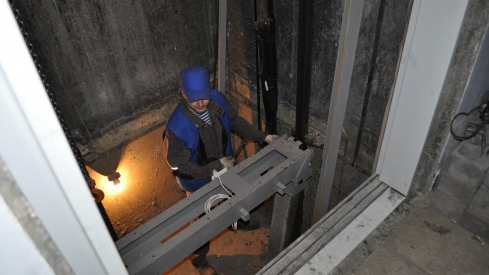 В Кисловодске заменят лифты в нескольких многоквартирных домах