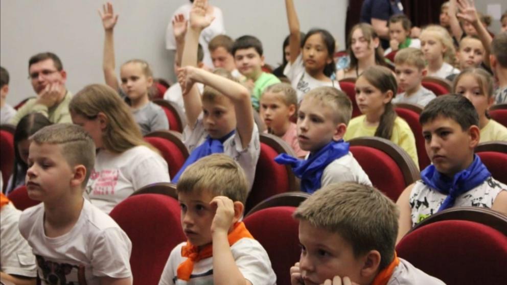 Важные темы безопасности представили юным зрителям Ставропольского краевого театра кукол