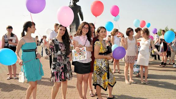 Юбилейные выпускники Ставропольской детской художественной школы