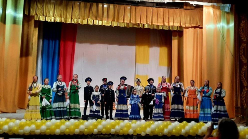 Казачата соревновались в рубке шашкой и стрельбе из лука в Новопавловске