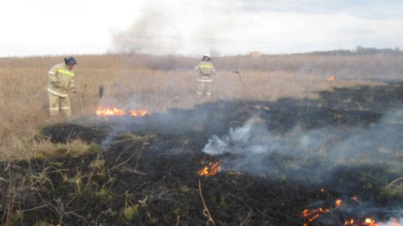На Ставрополье вновь полыхают пустыри и пастбища