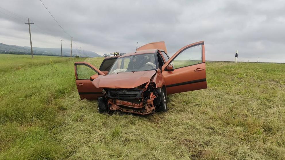 Водитель автомобиля погиб в ДТП в Георгиевском округе Ставрополья