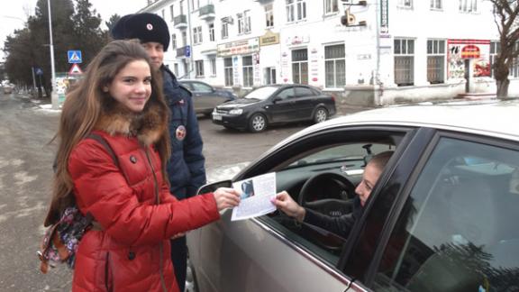 В Лермонтове Госавтоинспекция провела акцию «ПДД – залог безопасности»