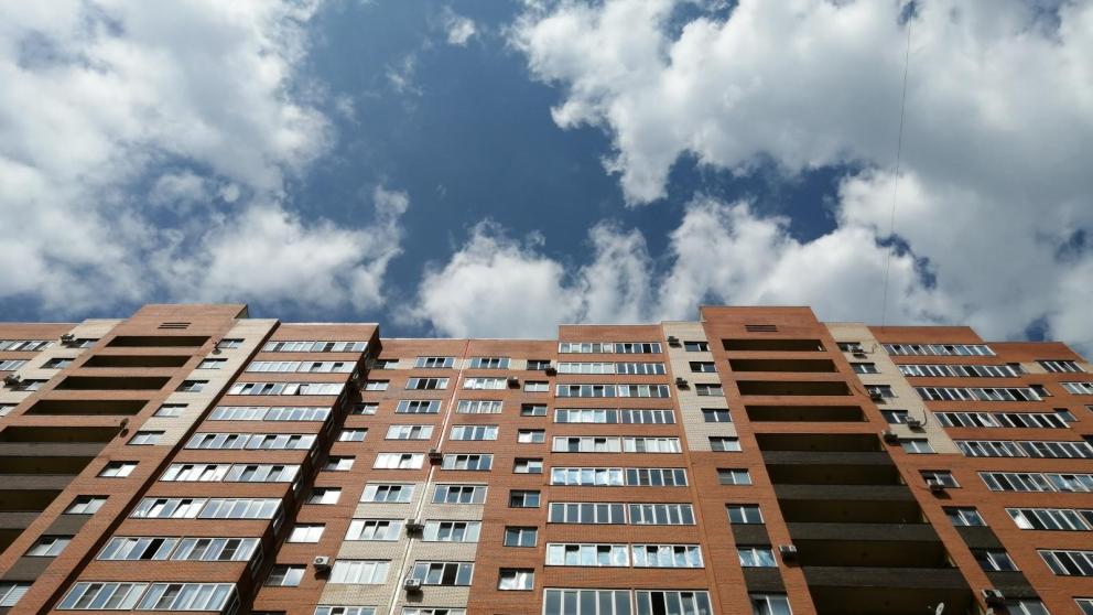 На приобретение жилья для сирот из бюджета Ставрополья выделен 421 миллион рублей