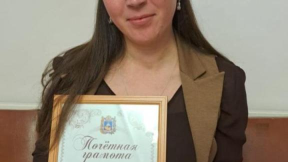 Руководитель студии из Левокумского округа стала лауреатом краевого конкурса «Солдатский конверт»