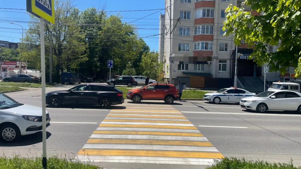 Водитель автомобиля сбил велосипедистку в Ставрополе