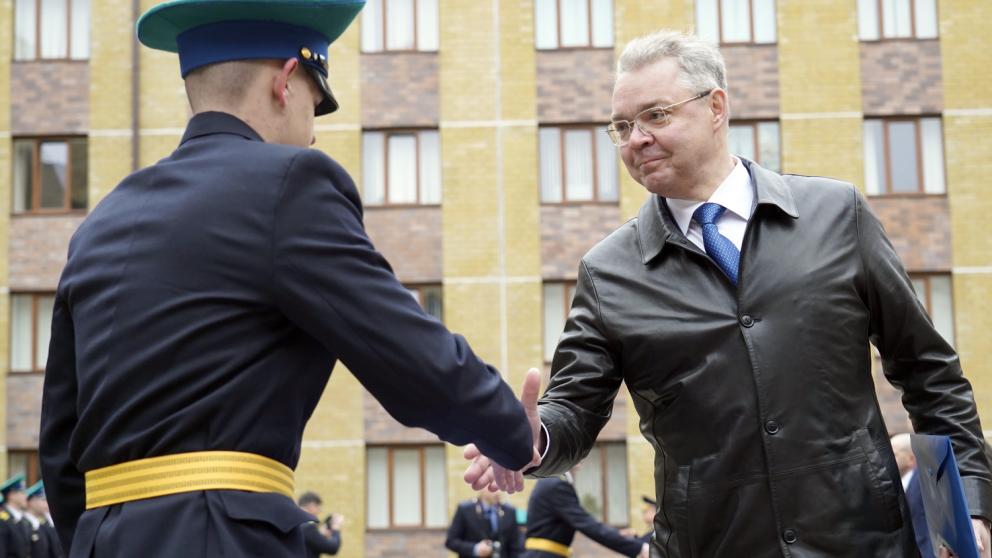 Губернатор Владимиров поздравил ставропольских выпускников Института ФСБ