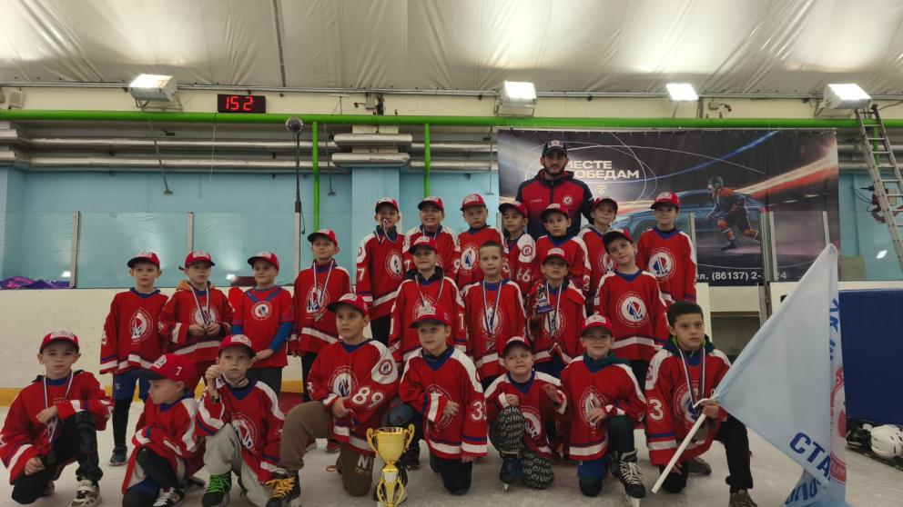 Юные ставропольские хоккеисты получили бронзу в Краснодарском крае 