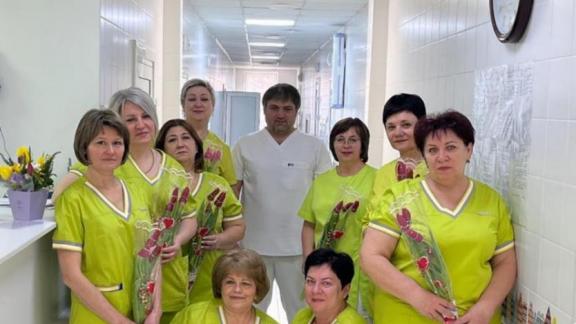 Небольшой, но высокопрофессиональный коллектив трудится в инфекционном отделении Арзгирской районной больницы