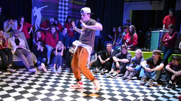 Танцоры Ставрополья сразились в баттлах на «Барахолке: танцуй – продай»