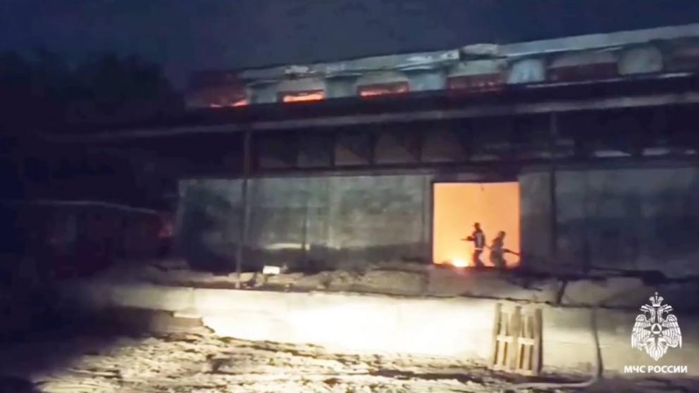 Пожар потушили на складе в Георгиевске