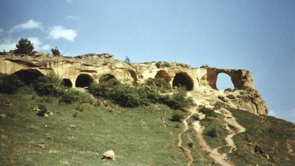 На Кавказских Минеральных Водах памятники природы очистили от надписей