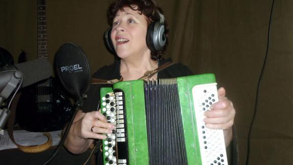 На радио «Голоса планеты» выступила певица Валентина Ларикова из Новоалександровска