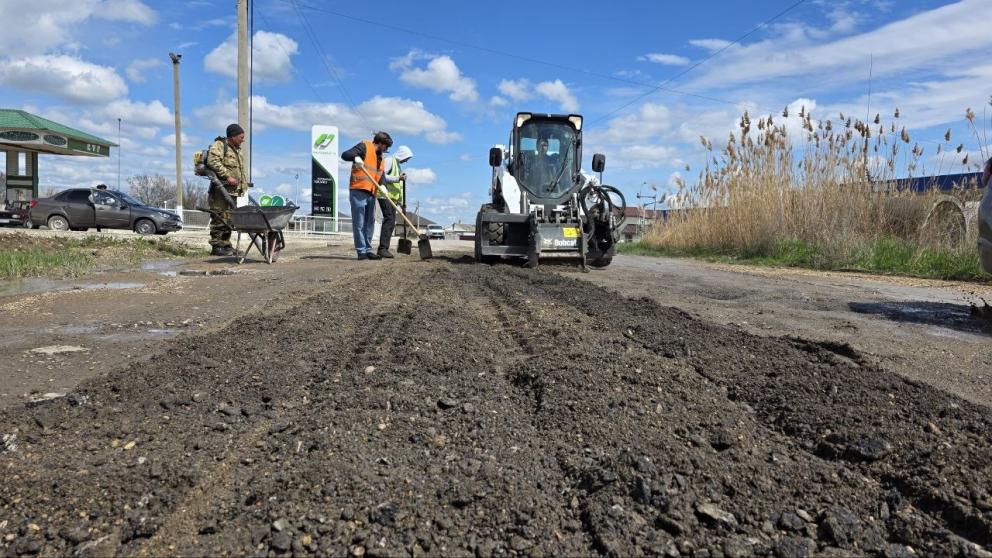 На ямочный ремонт региональных дорог Ставрополья в 2026 году направили 16 млн рублей