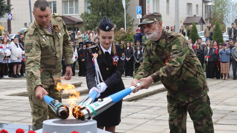 На мемориале в Советском округе Ставрополья зажжён Вечный огонь