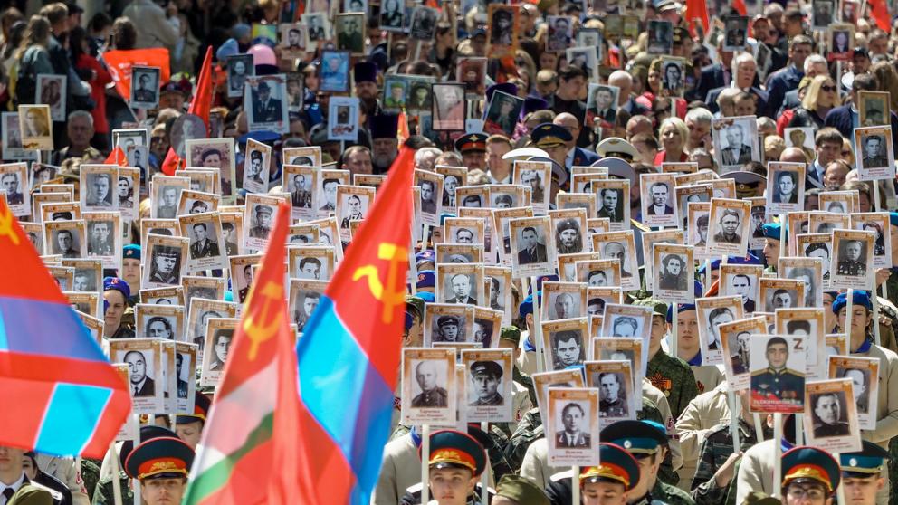 Почти 100 тысяч горожан прошли в Ставрополе в «Бессмертном полку»