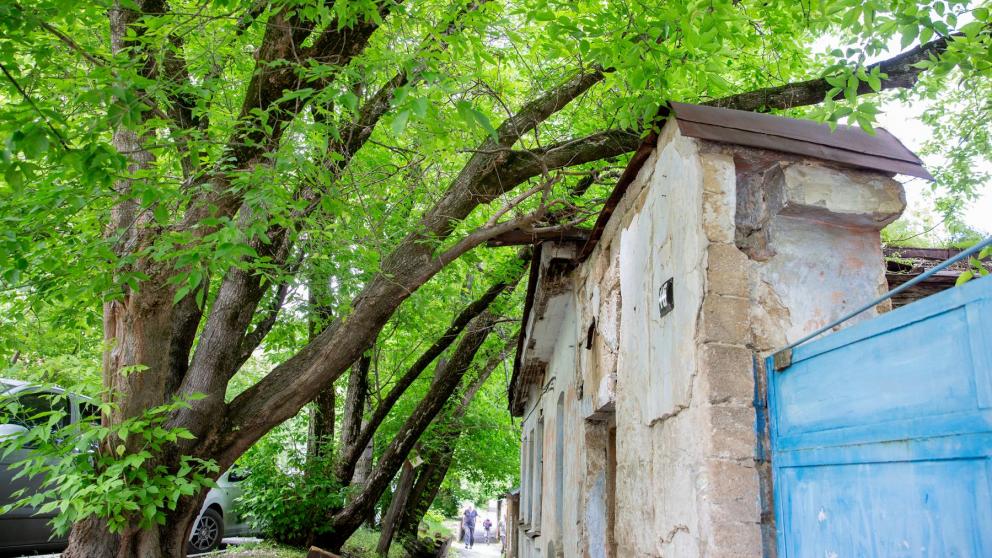 В центре Ставрополя для безопасности людей отремонтируют подпорную стену
