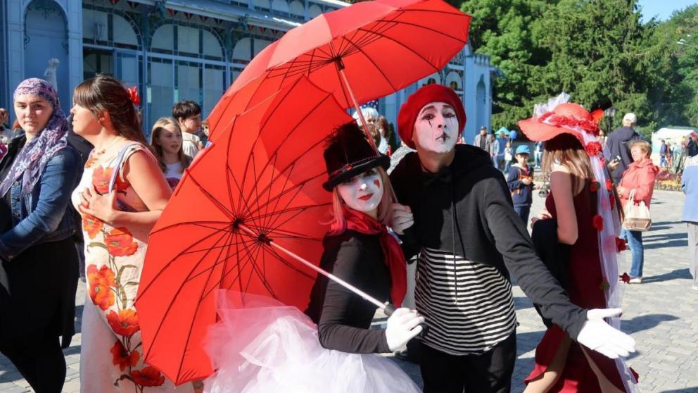 В Железноводске устроят «Бал тюльпанов» и выберут цветочную фею КМВ