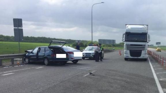 Три человека получили травмы в ДТП на трассе «Кавказ»