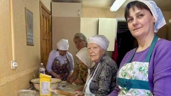 Прихожане храма Невинномысска отправили груз в зону СВО