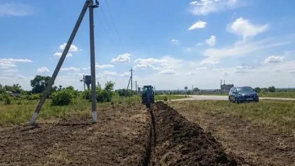 В Новоалександровском округе капитально ремонтируют водовод